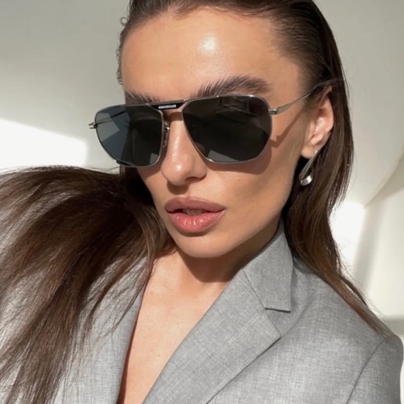 NEW BB0298S 001 BALENCIAGA GREY METAL UNISEX AVIATOR BALENCIAGA SUNGLASSES - Picture 2 of 12